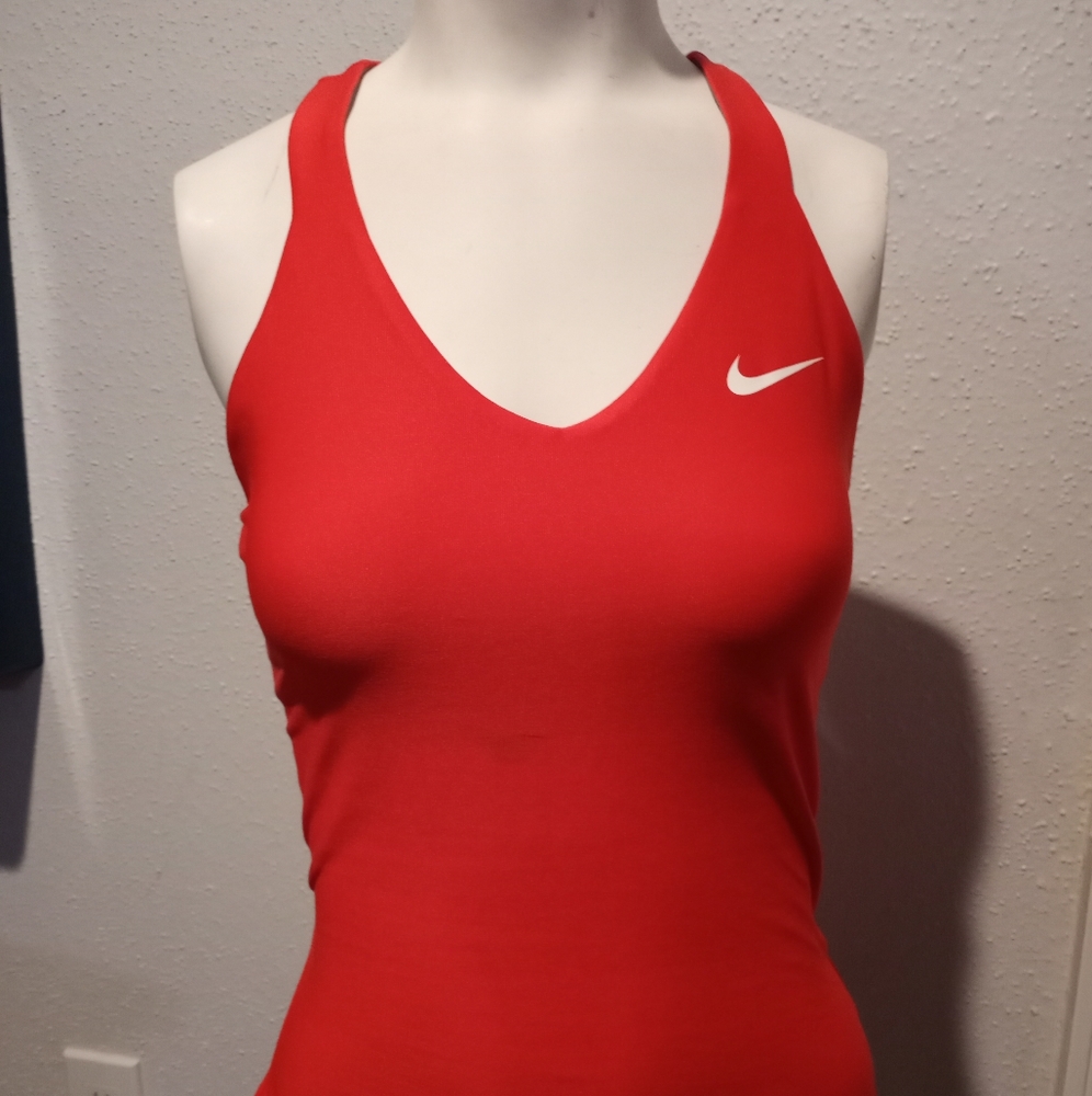 Nike women's dry fit tank top